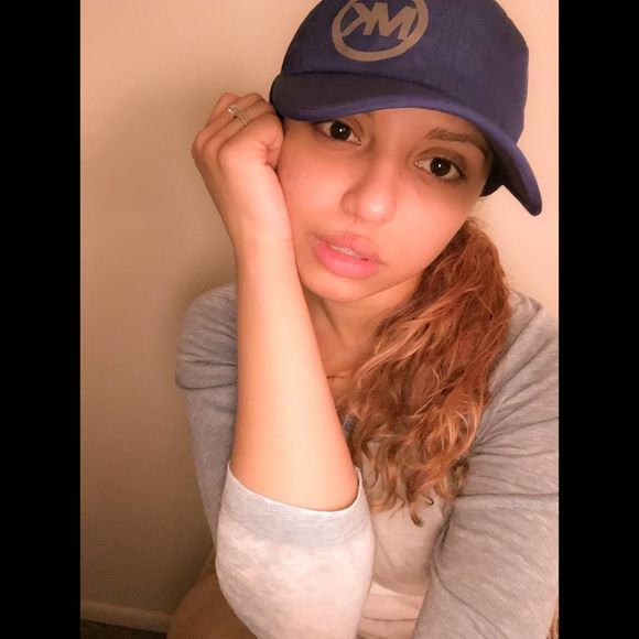 Meet your Posher, Sharielle - Picture 1 of 1